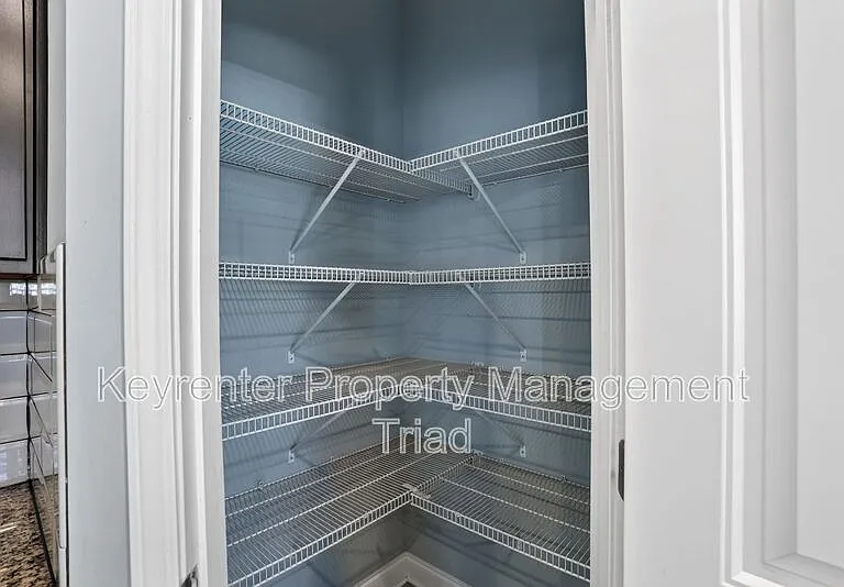 504 Eagles Way — Photo 29