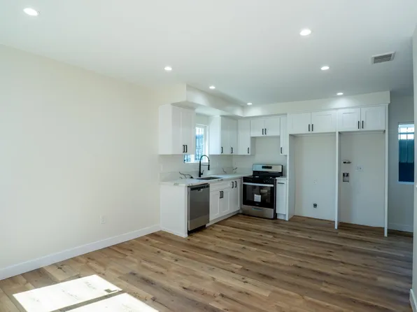 10819 S Western Ave #3/4, Los Angeles, CA 90047