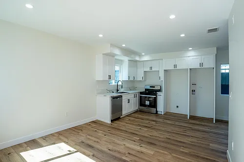 10819 S Western Ave #3/4 Photo 1