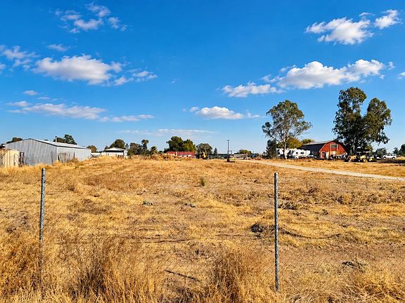 2nd image of El Modena Ave