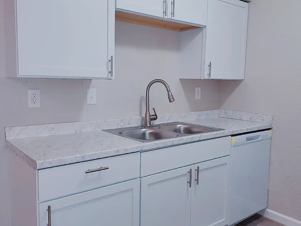 Knollwood Apartments