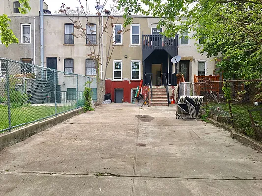 Rented by Keller Williams NYC | media 27