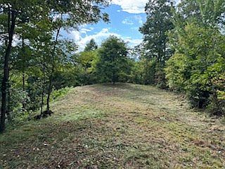 5th image of 30 Hickory Cove Rd