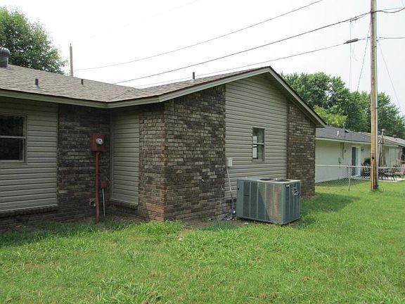 4th image of 1337 S Tampa Ave