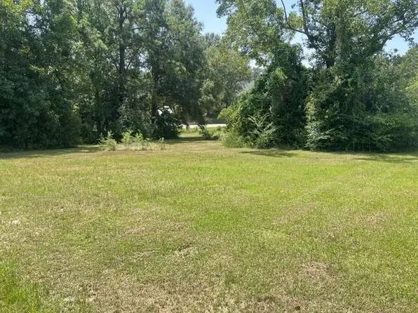 30 Post Oak Rd, Carriere, MS 39426