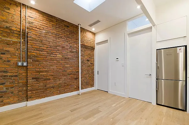 Rented by REAL New York | media 8