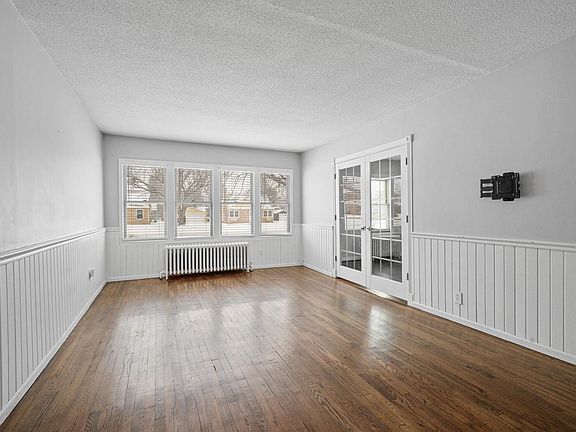 4th image of 6933 Nicollet Ave
