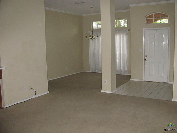 5th image of 2933 Shenandoah Dr