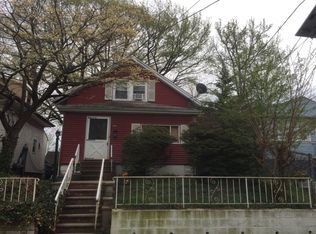 414 E 5th Ave, Roselle, NJ 07203