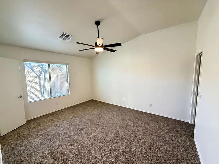 16620 S 48th St #83 — Photo 8