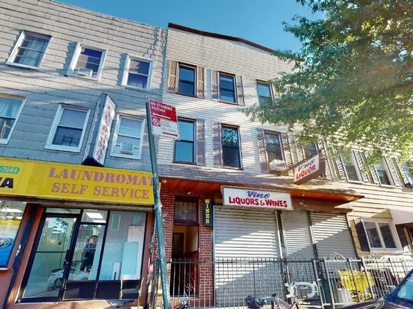 182 Norman Avenue, Brooklyn, NY 11222
