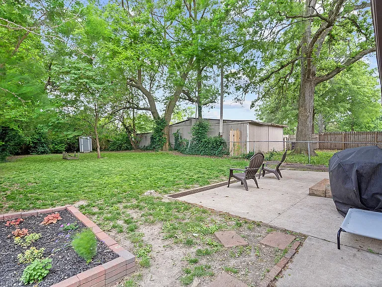 106 McBaine Ave — Photo 5