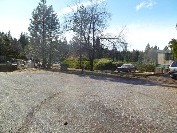 4th image of 7902 Airport Way