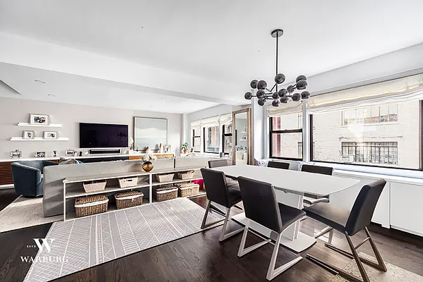 Sold by Warburg | media 2