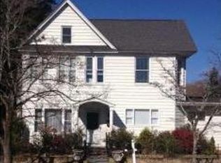 207 Shawnee Ave E, Big Stone Gap, VA 24219