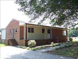 1st image of 704 Walker St