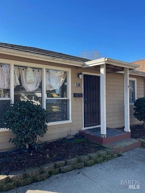 1st image of 1511 Laurel Street