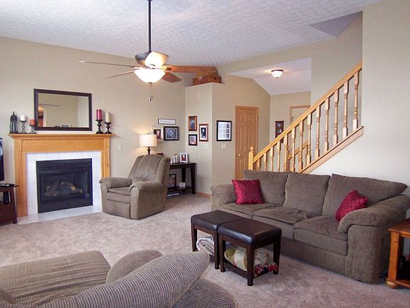 3rd image of 7849 Meranda Dr