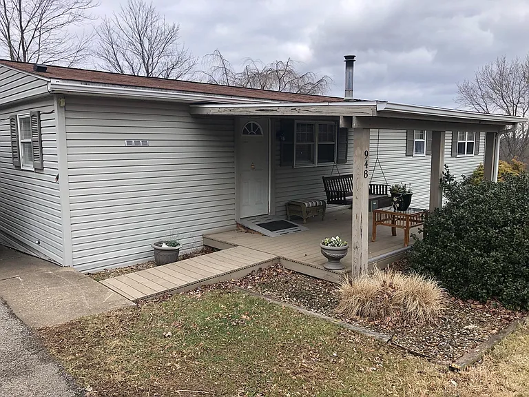 948 Monaca Rd — Photo 2