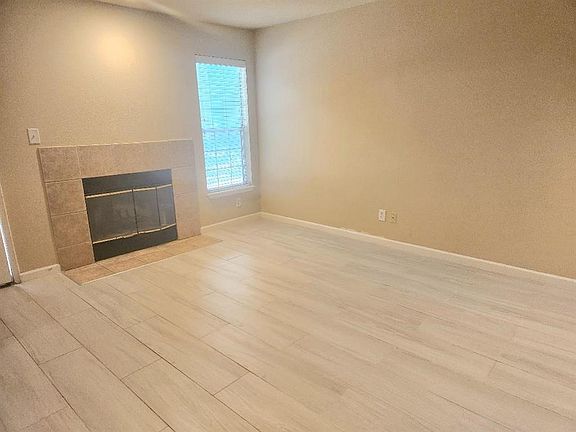5th image of 7685 Northcross Dr Unit 201