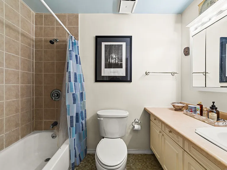 94 Washington St #20 — Photo 15