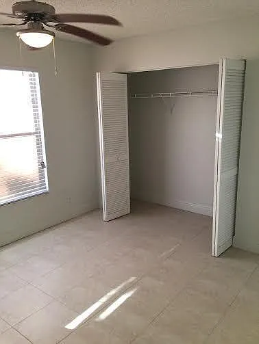 1440 Lake Crystal Dr #B — Photo 6