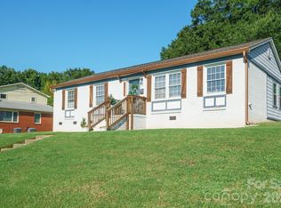 1411 Dean St, Charlotte, NC 28216