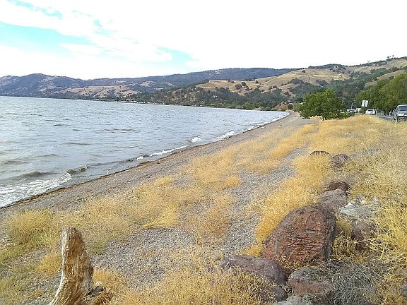 Another nearby public beach be