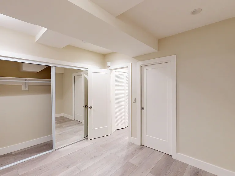 333 Hyde St #12 — Photo 7