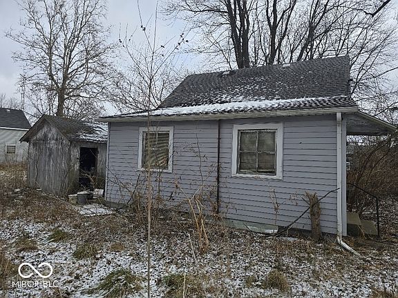 5th image of 6875 N Spruce St