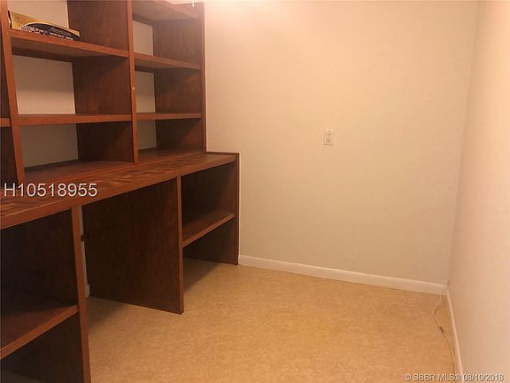 4th image of 1510 Whitehall Dr APT 406