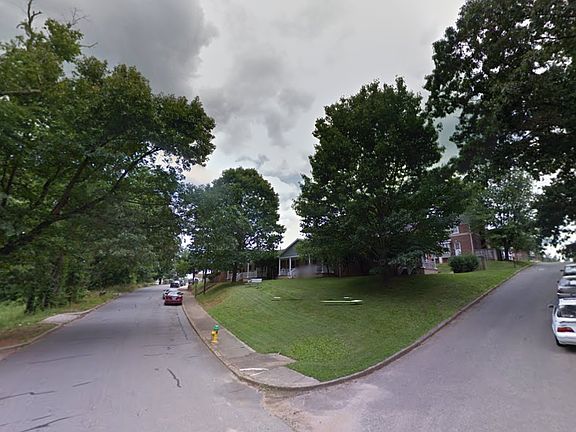 3rd image of 148 Stewart St