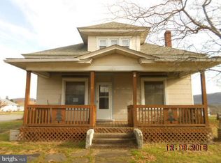 202 Grove Dr, Hegins, PA 17938