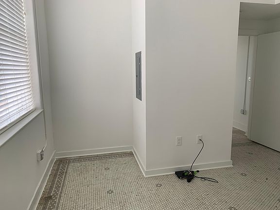 5th image of 1503 Grace St #308