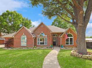 8521 Steeple Ridge Dr, North Richland Hills, TX 76182