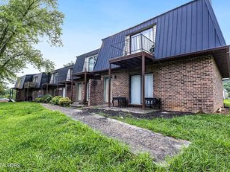204 Midtown Ln #6
