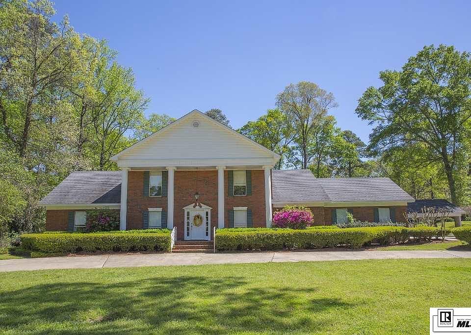 1st image of 703 Oakhurst Dr