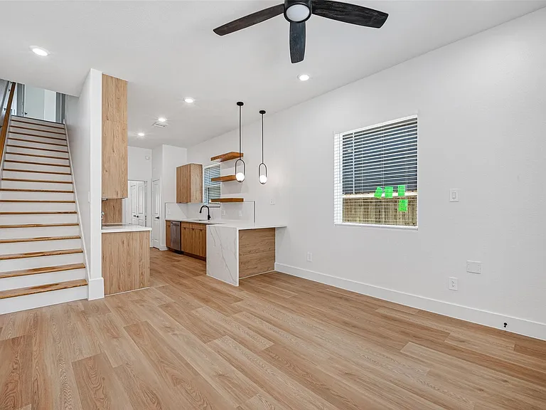 7840 Nashville St #B — Photo 28