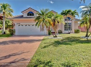 11842 Highland Pl, Coral Springs, FL 33071