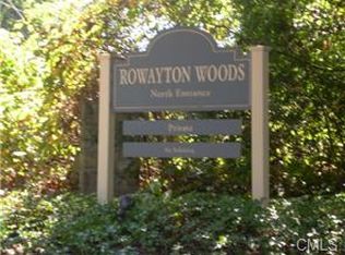 43 Rowayton Woods Dr, Norwalk, CT 06854