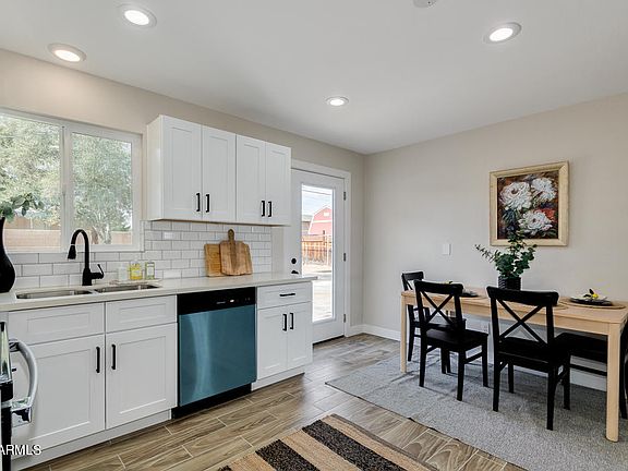 4th image of 408 E Orchid Ln