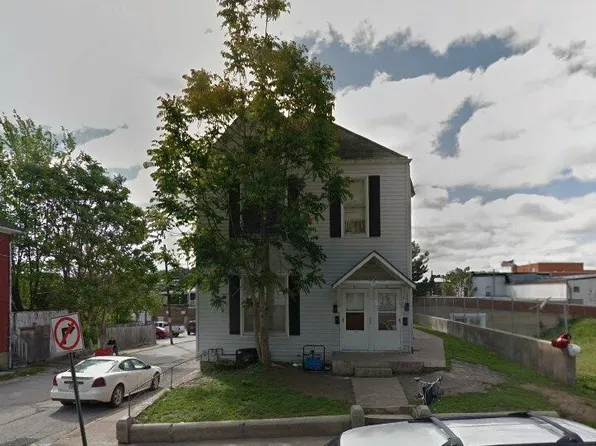 715 Center St #E-b, Hannibal, MO 63401