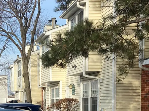 1255 Wyndham Dr APT 201, Palatine, IL 60074