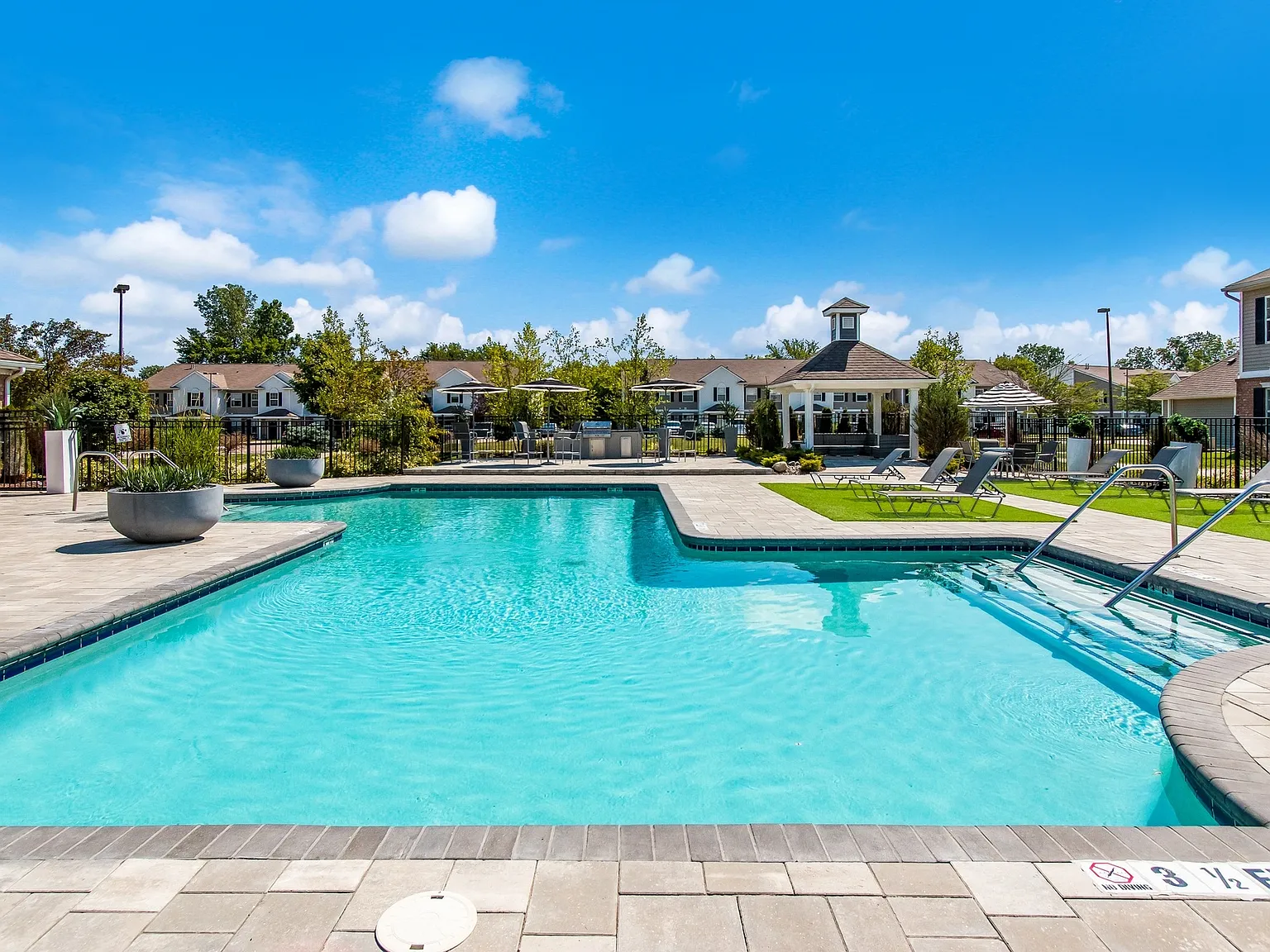 The Landings on East Hill — Photo 4
