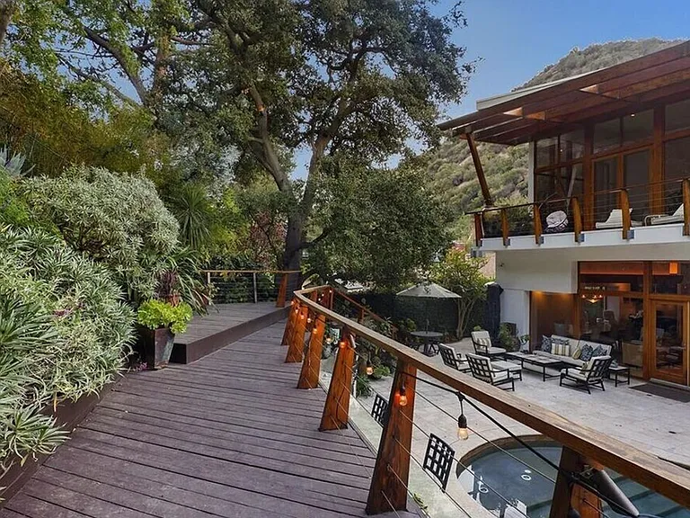 3600 Mandeville Canyon Rd — Photo 4