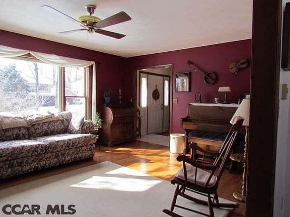 3rd image of 555 Westgate Dr