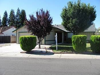 2nd image of 1737 Maywood Dr