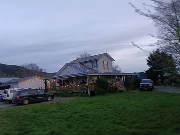 224 Chinook Valley Rd, Chinook, WA 98614