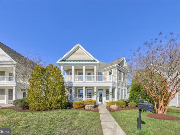 12209 Ocean Vista Dr, Berlin, MD 21811