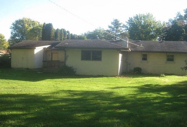 2nd image of 783 Donelda Ln